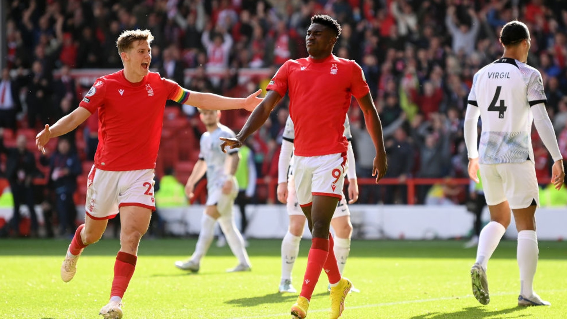 具有许多优 具有许多优